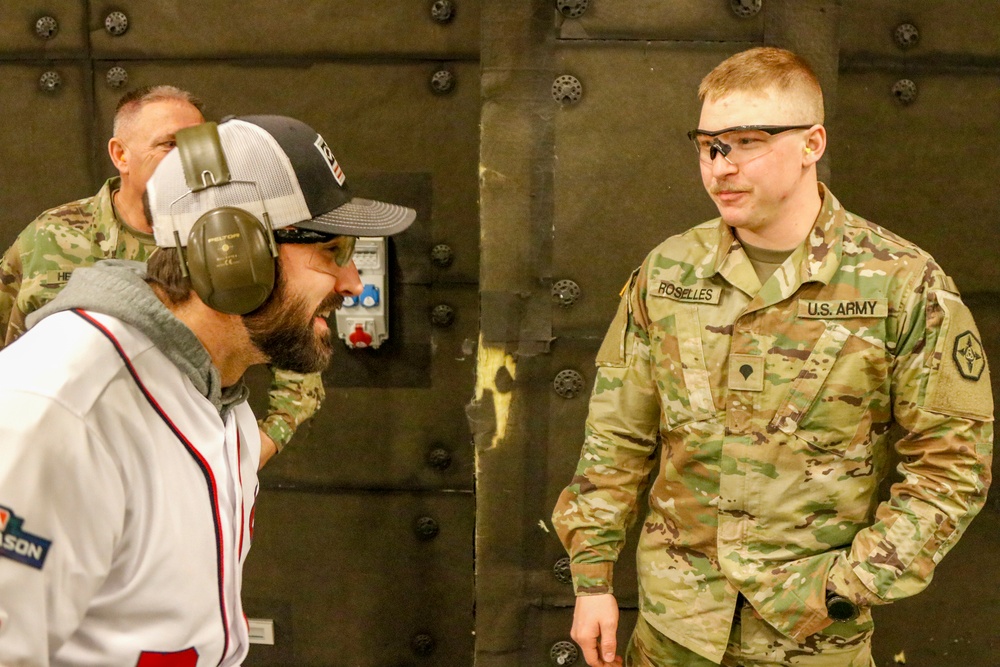 Army Reserve Unit Works Behind The Scenes To Help Make Uso Tour Show A