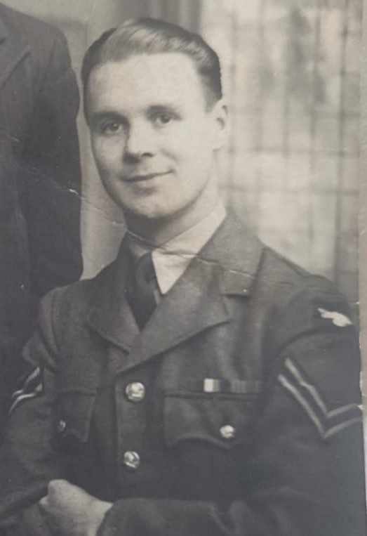 Canadian Pilot Follows In Grandfather S Footsteps Serving With Raf In