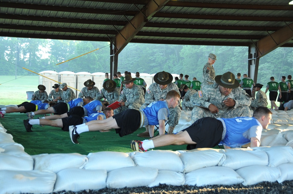 Dvids Images Reserve Drill Sergeants Administer Army Physical