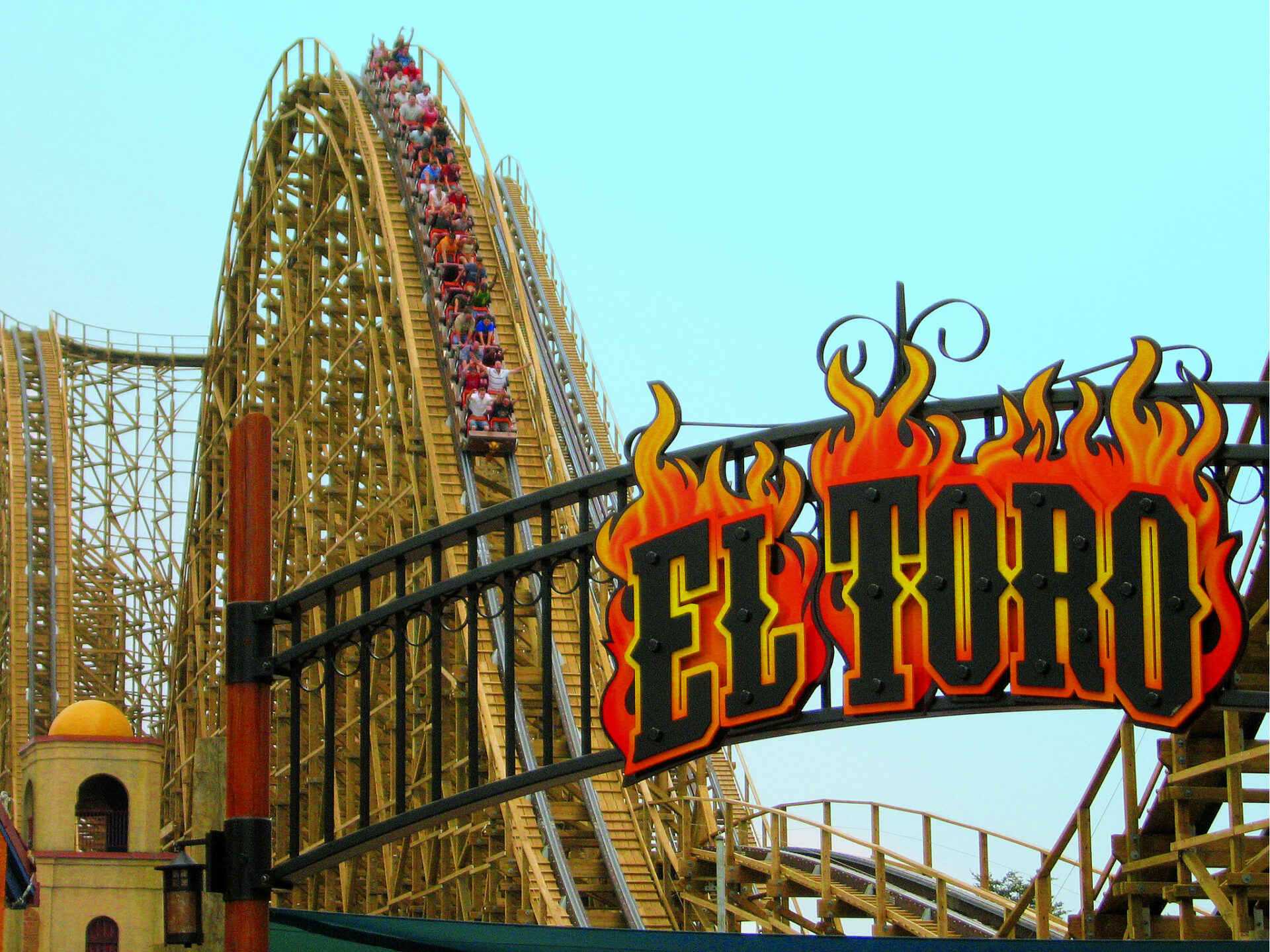 El Toro Intamin Amusement Rides