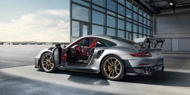 Here Are The Top 5 Reasons You Amp 39 Ll Love The Porsche 911 Gt2 Rs