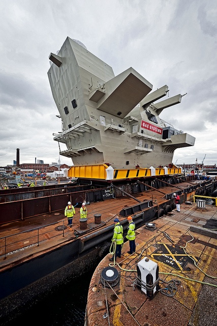 Hms Queen Elizabeth Sets Sail Hms Queen Elizabeth Has Sailed From