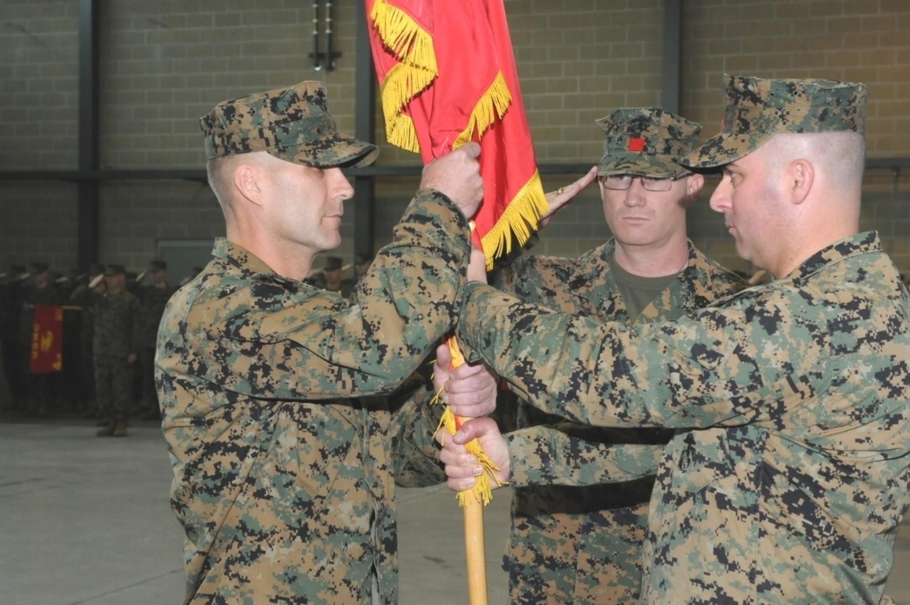 Marine Corps Reserve Logistics Battalion Welcomes New Commander