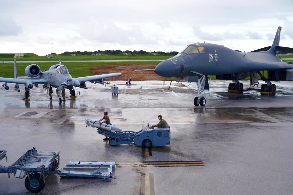 Peculiar Combo Of A 10C Warthogs Amp B 1B Strategic Bombers Of Us Air Force Flex Muscles In China