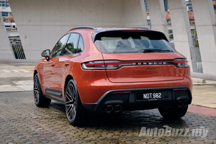 Review 2022 Porsche Macan A Realist S Ode To Sports Cars Autobuzz My