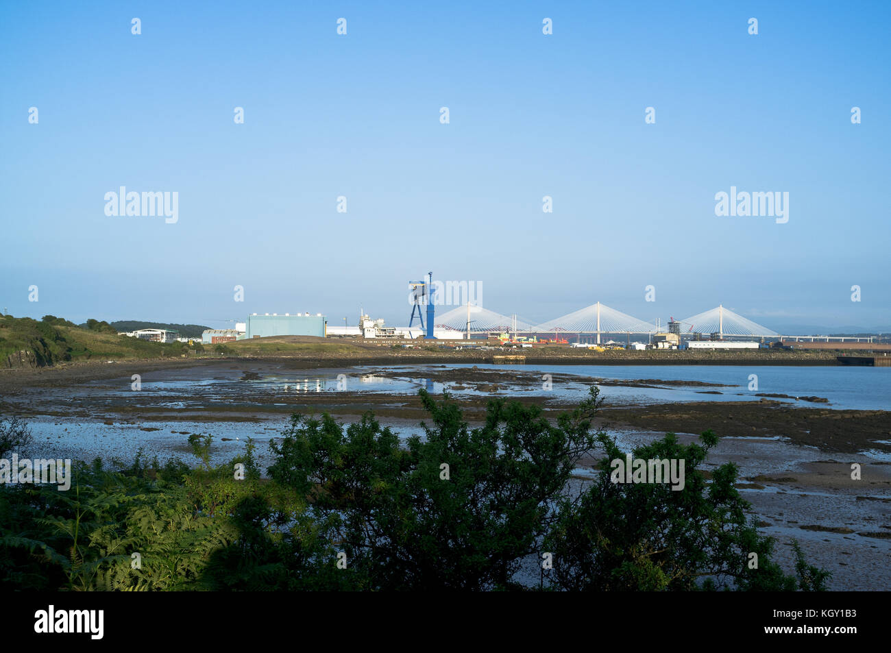 Rosyth Dockyard Babcock Hi Res Stock Photography And Images Alamy