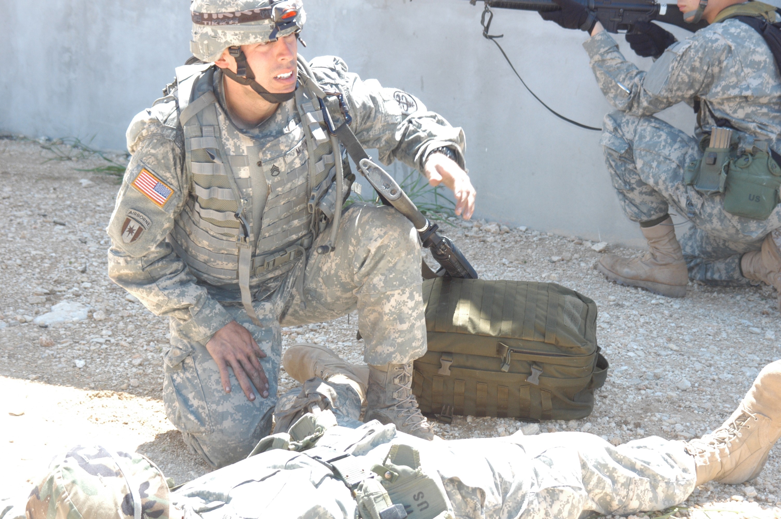 Soldiers Battle For Top Army Medic Title Article The United