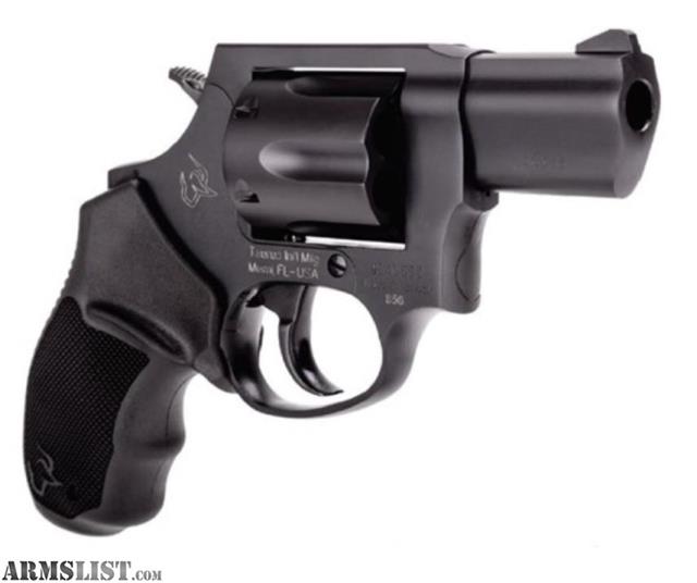 Taurus Model 856 Snub Nose 38 Special Revolver Stock Photo Alamy