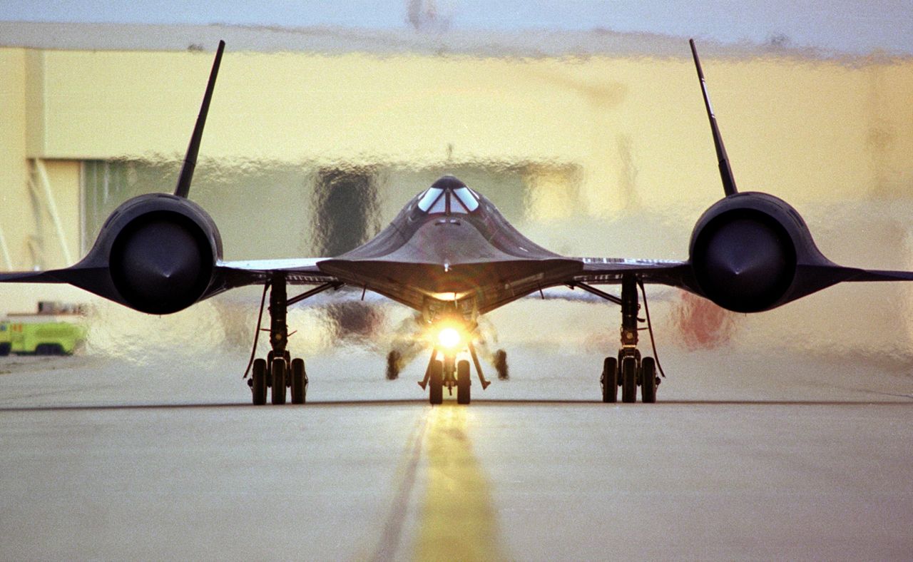 The Fastest Plane In The World Sr 71 Blackbird Migflug Com Blog