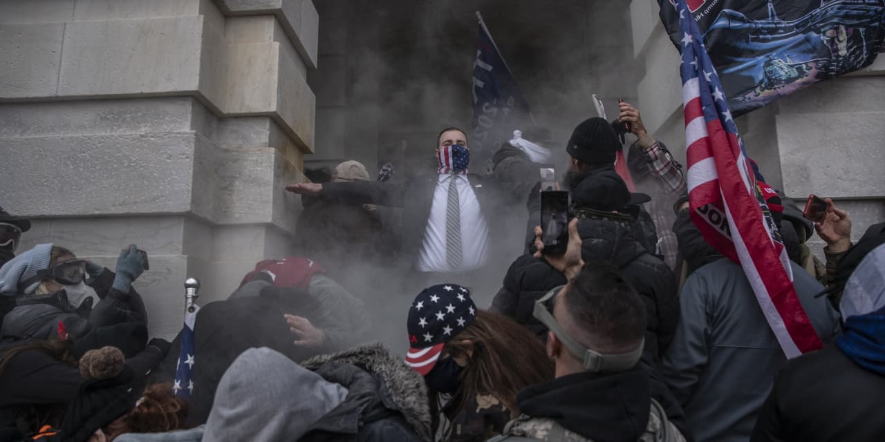 The Photo That Helped Define The Jan 6 Attack On The U S Capitol