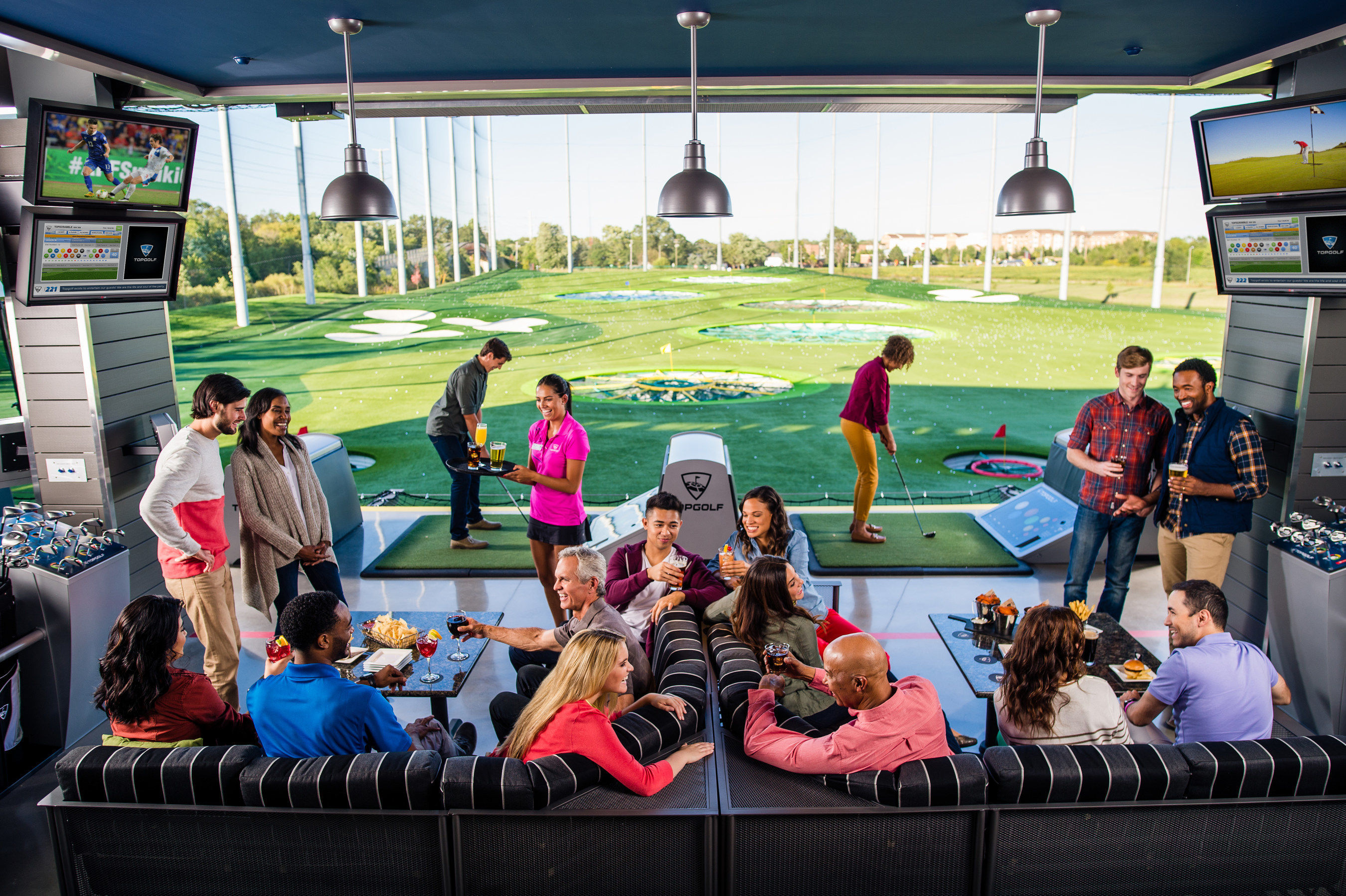 Topgolf Now Open In Baton Rouge Offers Golfers And Non Golfers A New