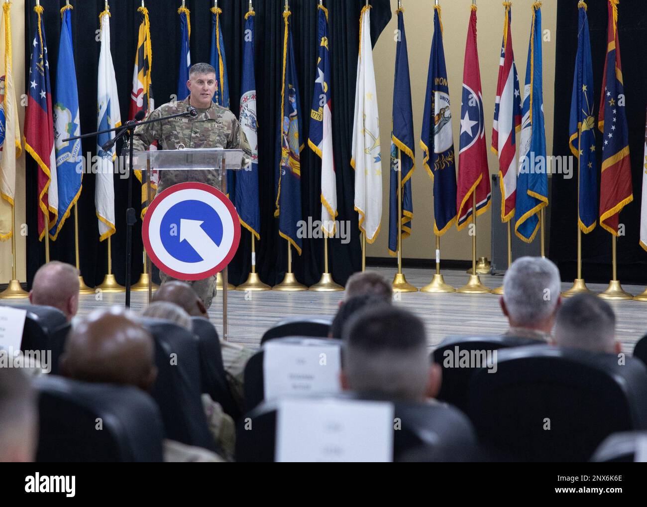 U S Army Reserve Soldiers Col Stephen Pazak Left Chief Of Staff 143D Expeditionary