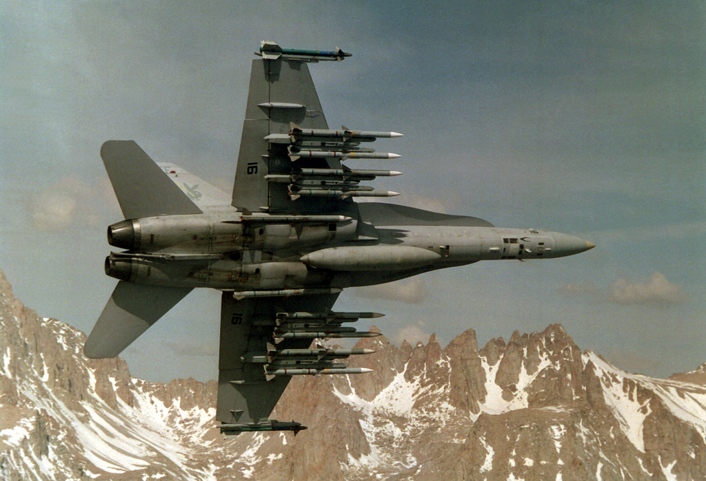 Us Air Test And Evaluation Squadron 4 Vx 4 F A 18C Hornet With 10 Aim